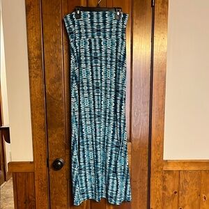 Lily Rose White and Blue Strapless Sheath Maxi Skirt